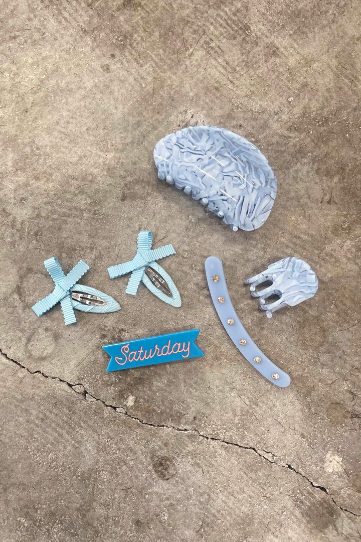 2024年夏のまとめ髪におすすめ◎ 爽やかで涼しげな夏色ヘアアクセ【ささやかですてきなもの 大谷有紀 vol.196】