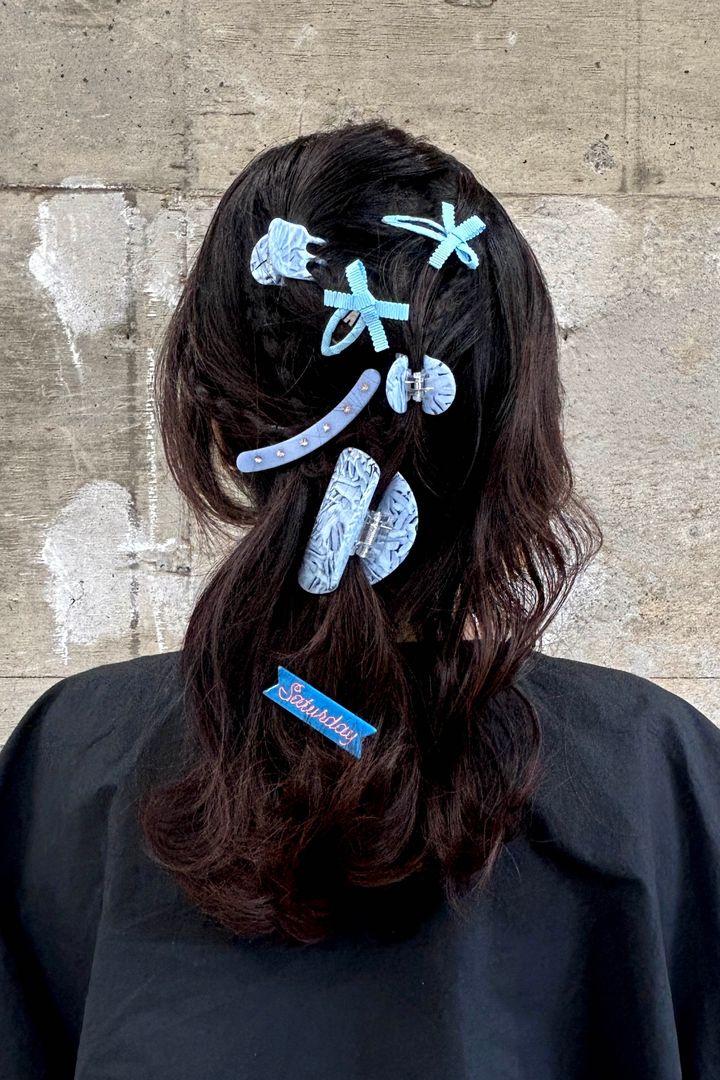 2024年夏のまとめ髪におすすめ◎ 爽やかで涼しげな夏色ヘアアクセ【ささやかですてきなもの 大谷有紀 vol.196】