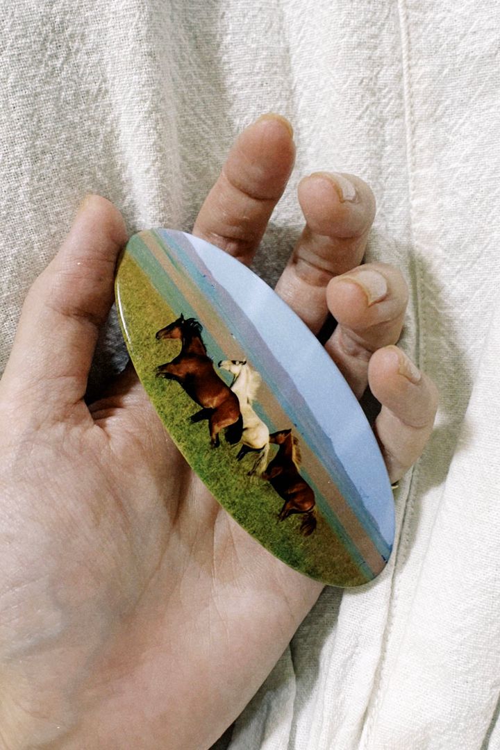 2024年夏のまとめ髪におすすめ◎ 爽やかで涼しげな夏色ヘアアクセ【ささやかですてきなもの 大谷有紀 vol.196】