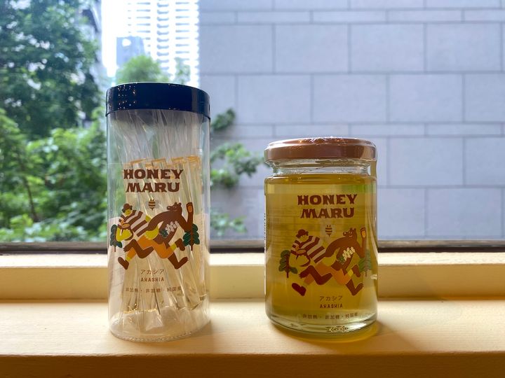 「アカシアはちみつ」スティック2300円、ビン2160円