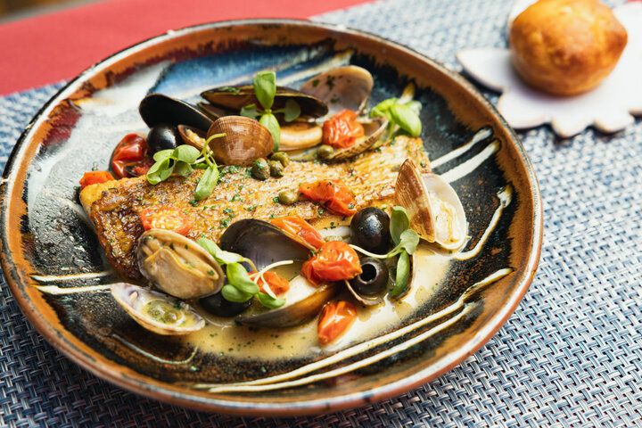 宮島の美食ランチは、広島の食材をジャンルレスに味わう「Akushu Restaurant」へ