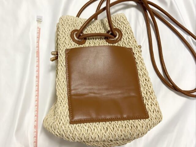 3COINS ペーパーショルダーバッグ 新作 サイズ比較