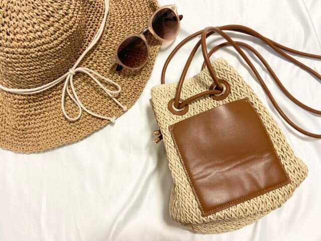 3COINS ペーパーショルダーバッグ 新作