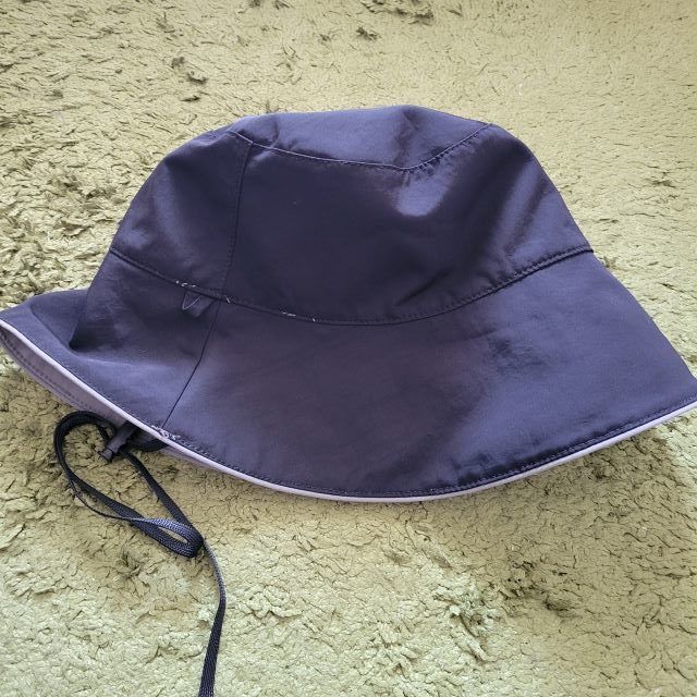 UVハットリバーシブル