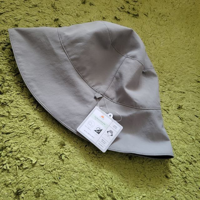 UVハットリバーシブル