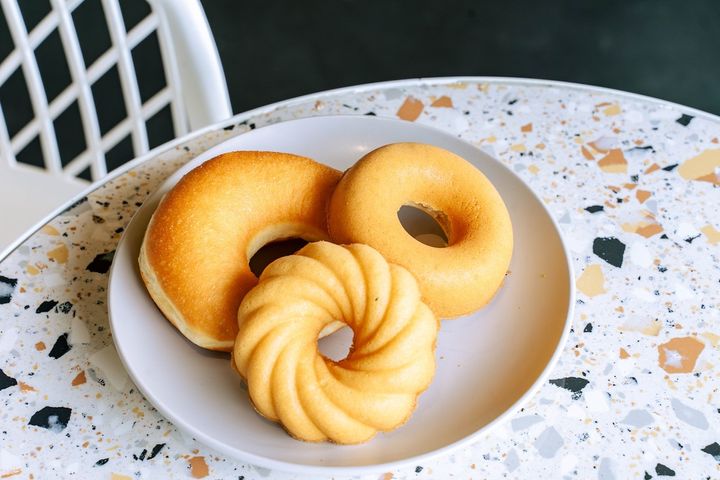 「純ドーナツ 〜プレーン〜」各290円