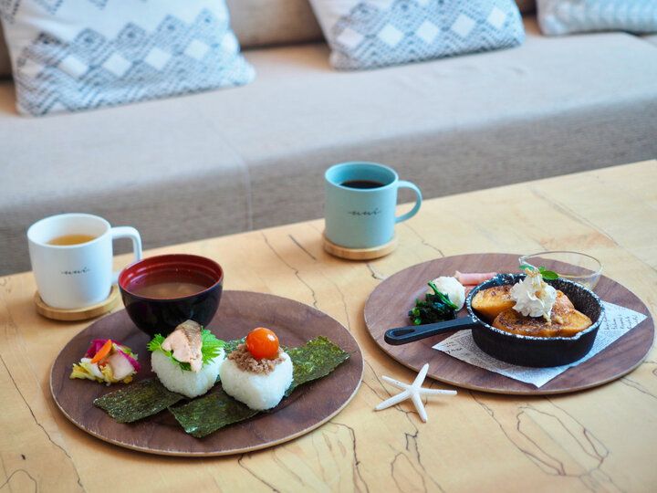 朝６時からオープン♪ 朝食やランチ、かき氷まで楽しめる「葉山 うみのホテル」併設の「SAND BAR」