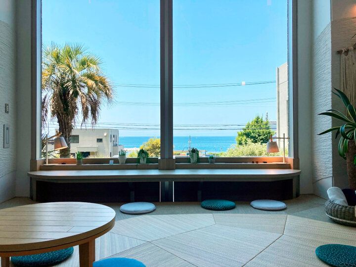 朝６時からオープン♪ 朝食やランチ、かき氷まで楽しめる「葉山 うみのホテル」併設の「SAND BAR」