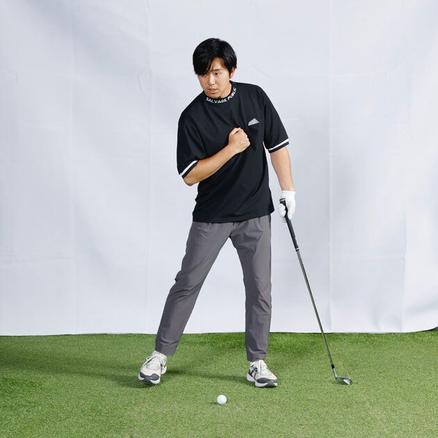 コンパクトスイングは“みぞおち”を使うだけ！体を使ったスイングをする方法