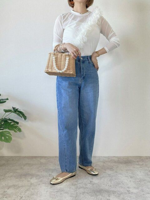 ワイドデニムのコーデ1