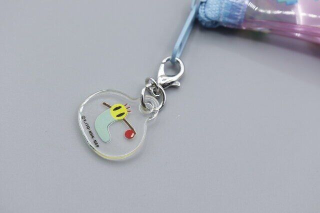 セリアのニャッキ！ プチチャーム2Pをファスナーに装着