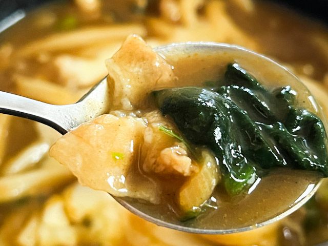 カレーうどんに入っている豚肉