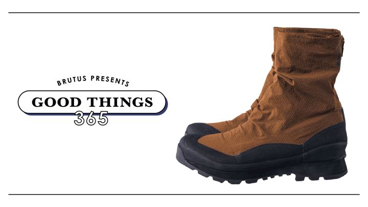 〈ザ・ノース・フェイス〉のレインブーツ