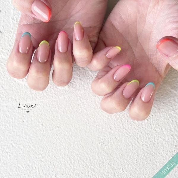 LAURA POMPONNEEが投稿したネイルデザイン [photoid:I0128967] via Itnail Design (735936)