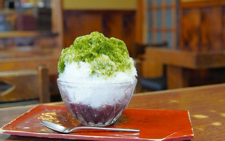 鎌倉の細い路地にたたずむ昔ながらの甘味処「納言志るこ店」でほっと一息♪