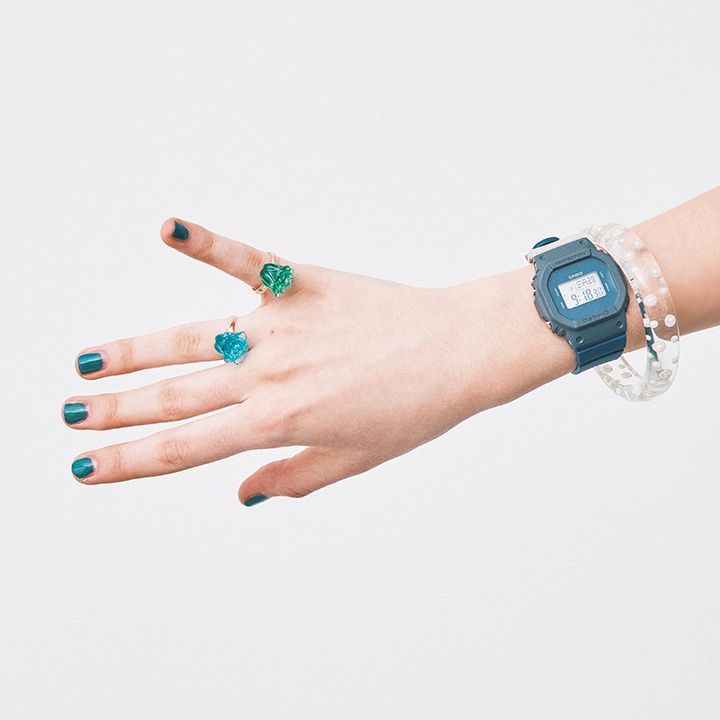 オシャレは手元から？夏は思いっきり手元をじゃらじゃらさせちゃおう！