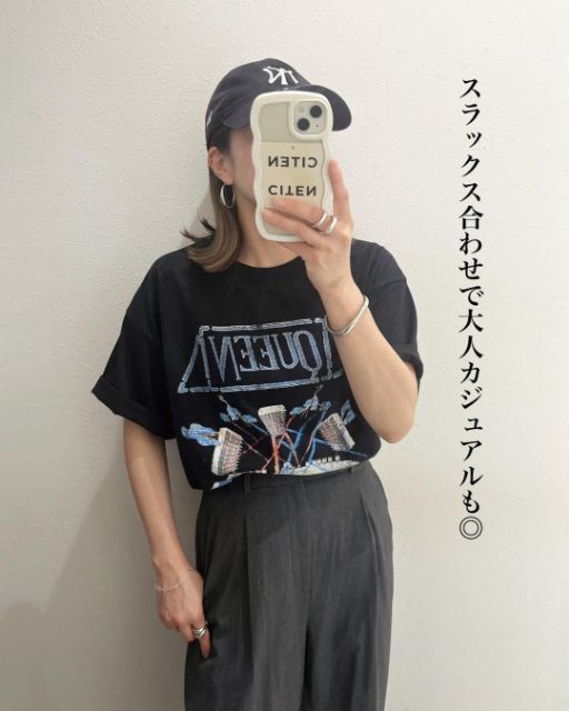 QUEENバンドHTを着たコーデ