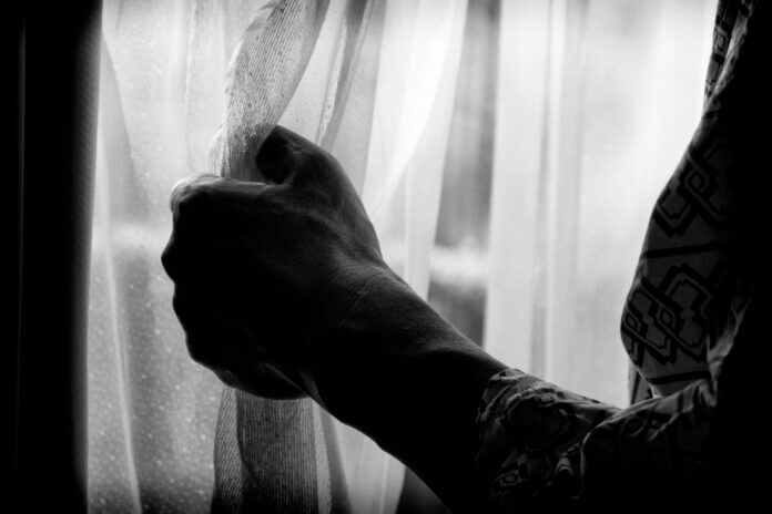 もっと努力すればよかった… 結婚できない女性の末路4選