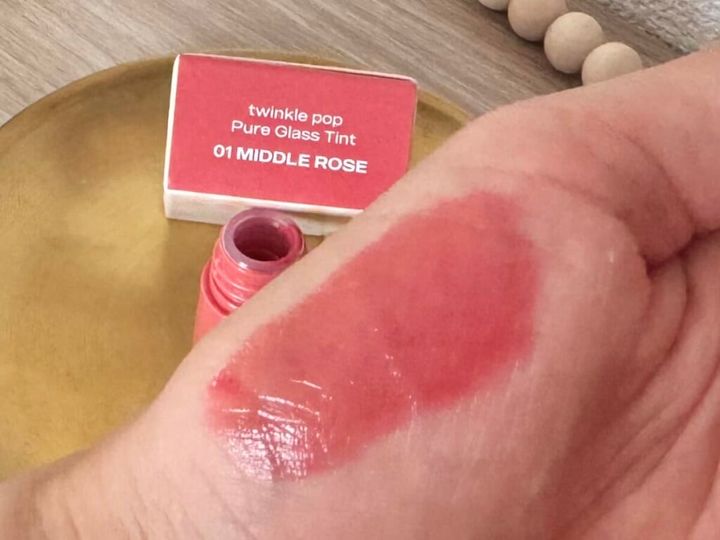 「01 MIDDLE ROSE」タッチアップ