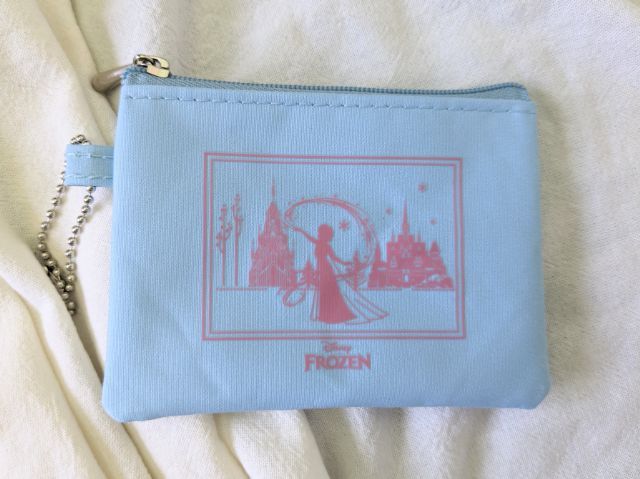 エルサのポーチ