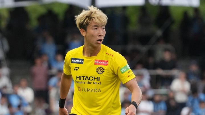 187cmの関根大輝、拓殖大学でサイドバックにコンバートされた話を明かす 「最初は『えっ！？』と…」