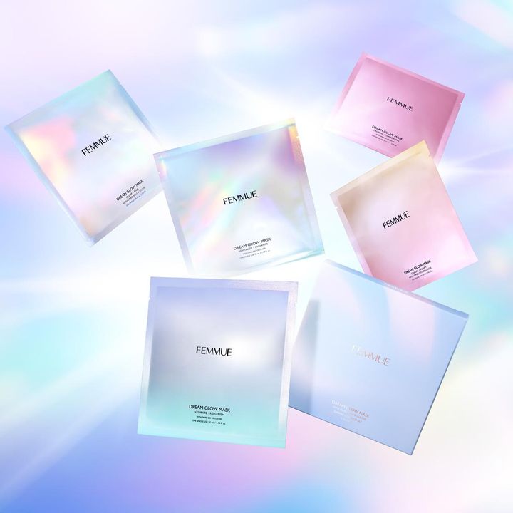 画像: 【ファミュ】「ドリームグロウマスク サマーコンプリートセット」5種×各1 枚入 ￥4,840（税込）＜セット内容＞「ドリームグロウマスク（HR）」 32mL×1枚 、「ドリームグロウマスク（CC）」 33mL×1枚、「ドリームグロウマスク（RR）」 32mL×1枚、「ドリームグロウマスク（PF）」 30mL×1枚、「ドリームグロウマスク（CP）」 25mL×1枚 ＊限定パッケージ入り