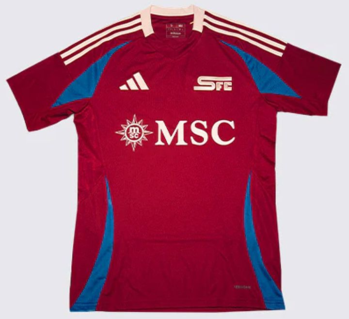 常本佳吾がモデルに！セルヴェット、2024-25新ユニフォーム発表 「過去の栄光」に触発のレトロなデザイン