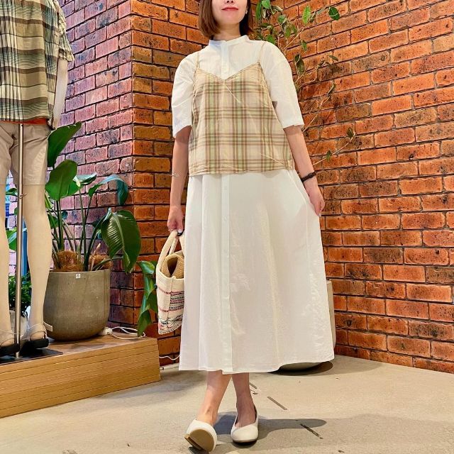 ブロードスタンダードカラー半袖ワンピースを着たコーデ