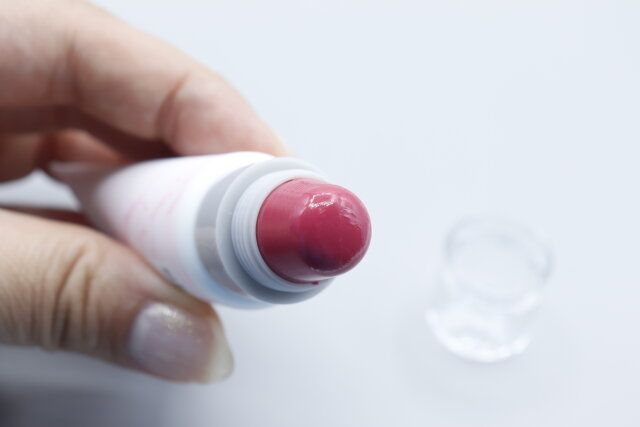 ダイソー リップアンドハンドクリーム リップ