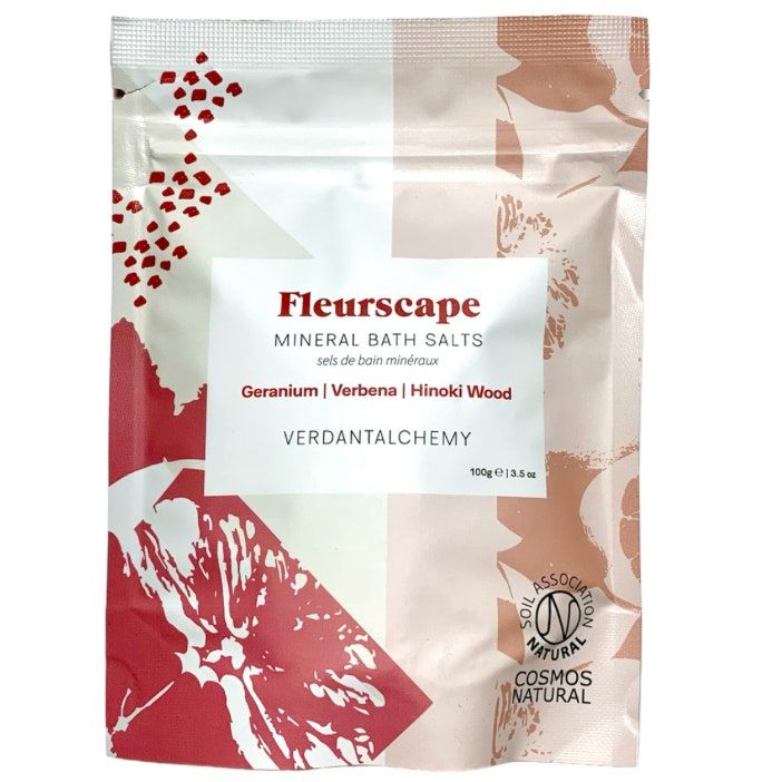 ミネラルバスソルト フルールスケイプ 100g ￥2,695（コスメキッチン限定発売）／ヴァーダントアルケミー （リグルジャパン info@rigurujapan.com）