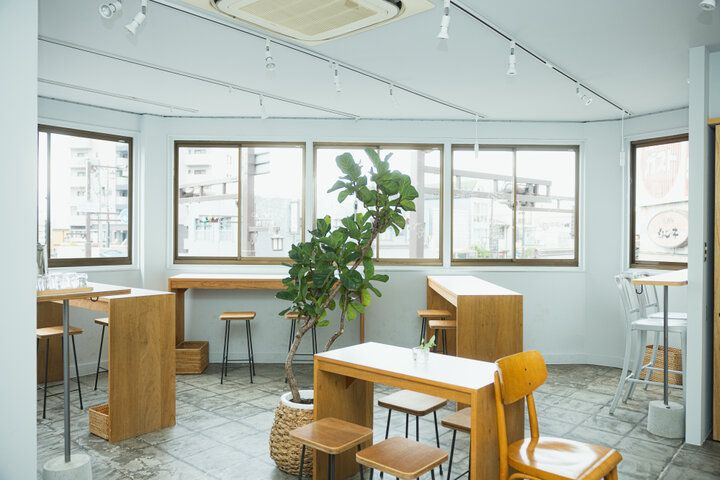 宮島への玄関口・宮島口にある「みやじまぐちPROLU」で瀬戸内のおみやげ探し