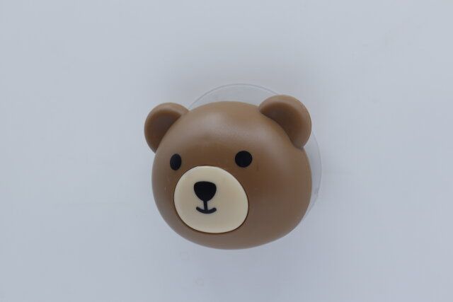 ダイソーの押すと飛び出るフック（アニマル）の使用例