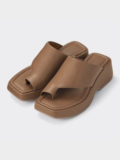 GUのサムループトングサンダル