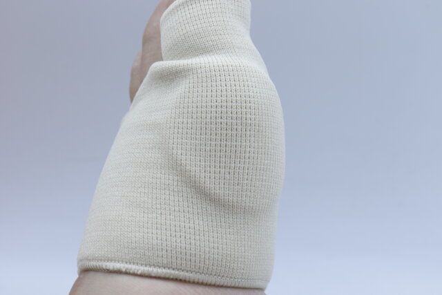 ダイソーの足趾サポーター