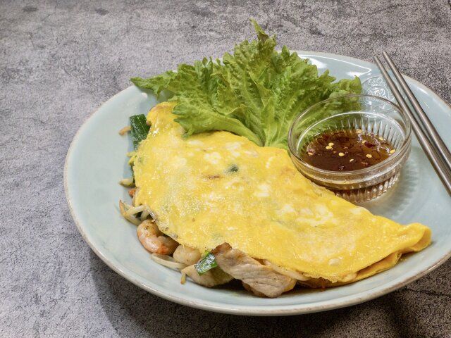 ベトナム風お好み焼きバインセオの完成