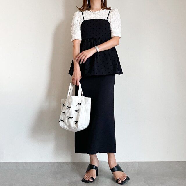 フロッキードットビスチェコーデ