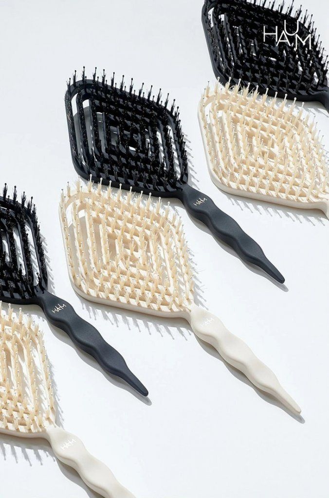 【美容師おすすめ】市販ヘアブラシ＆コーム10選 ～セットからケア、持ち運び用まで紹介～