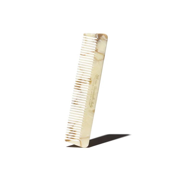 【美容師おすすめ】市販ヘアブラシ＆コーム10選 ～セットからケア、持ち運び用まで紹介～