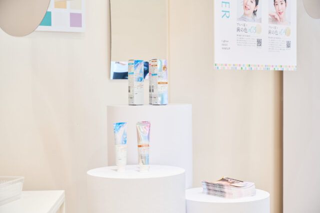 Lightee SMILE MAKEUP SALON