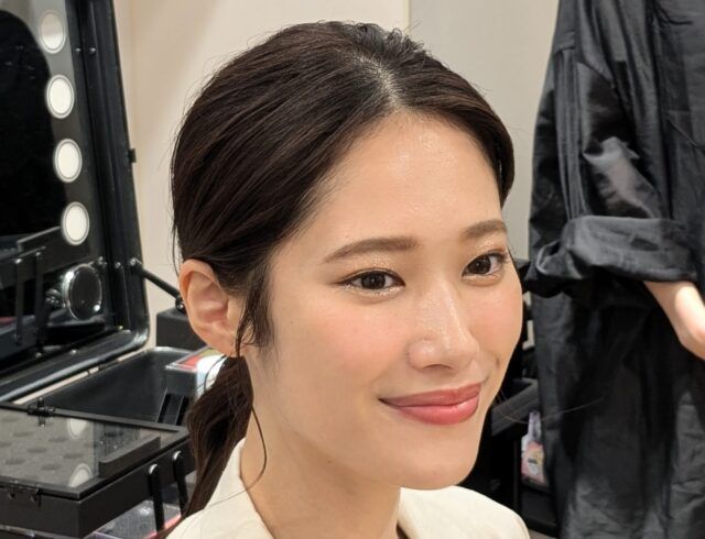 Lightee SMILE MAKEUP SALON