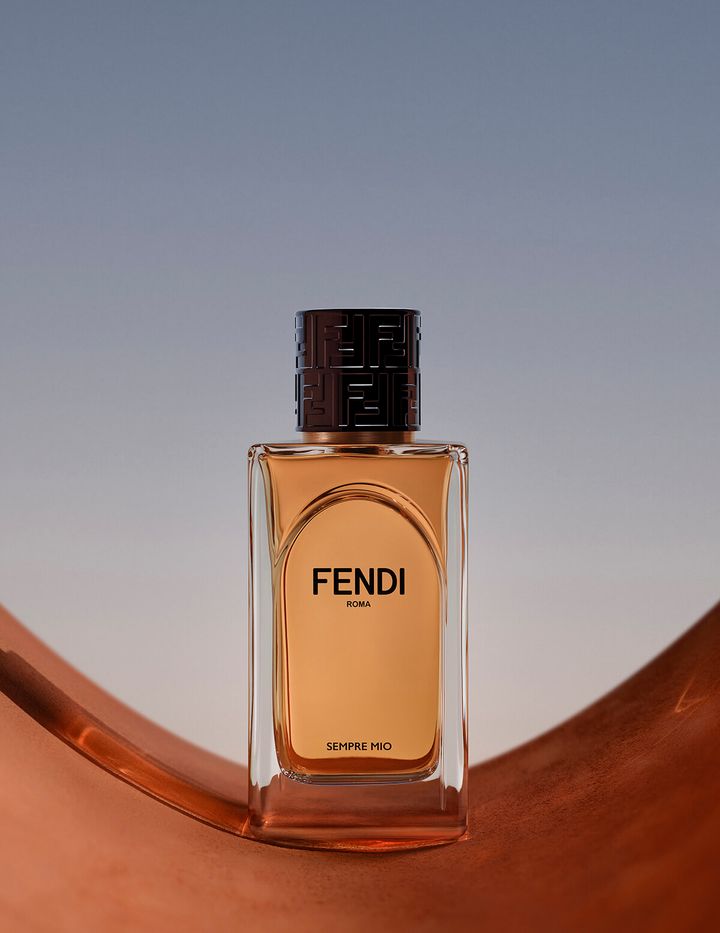 240627_fendi_fragrances_07.jpg