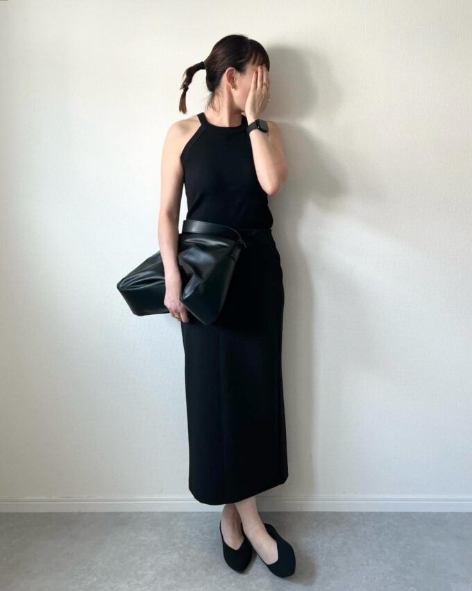 UNIQLO「クレープジャージーナロースカート」