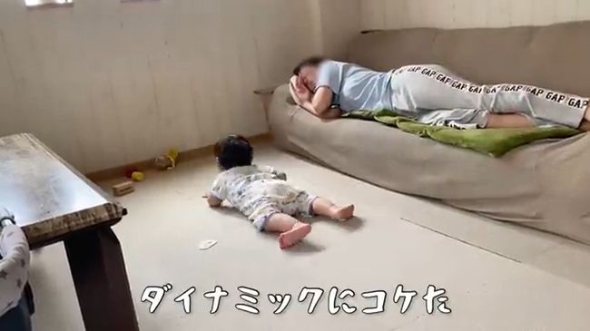 19才差の姉弟、ソファで寝てしまった姉を起こす手段に、もうメロメロ！い！