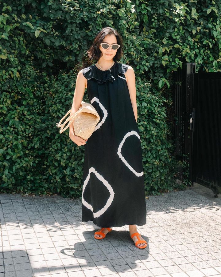 都会的な“モノトーンルック”のお手本スタイル5選。差し色上手がお洒落を制す！【TOKYO SNAP】