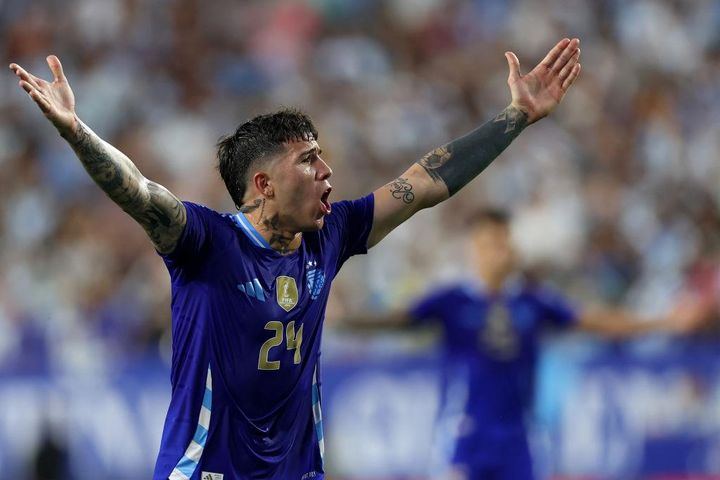 メッシは1位じゃない！コパ・アメリカで「最も年俸が高い10名」