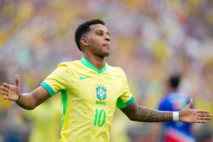 メッシは1位じゃない！コパ・アメリカで「最も年俸が高い10名」