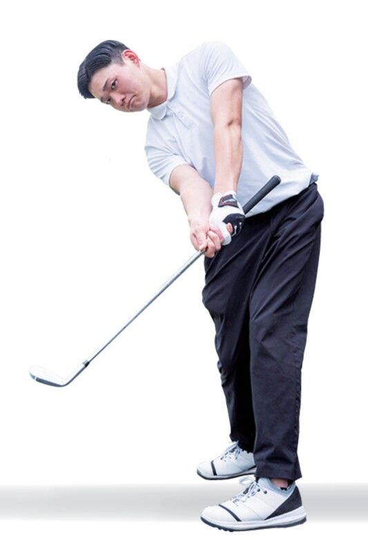 グリップを短く握るだけ！正しいスイングの形が身につく練習法