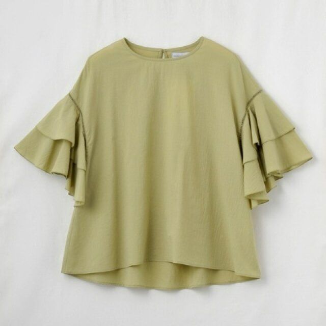 しまむらのボリューム袖ブラウス