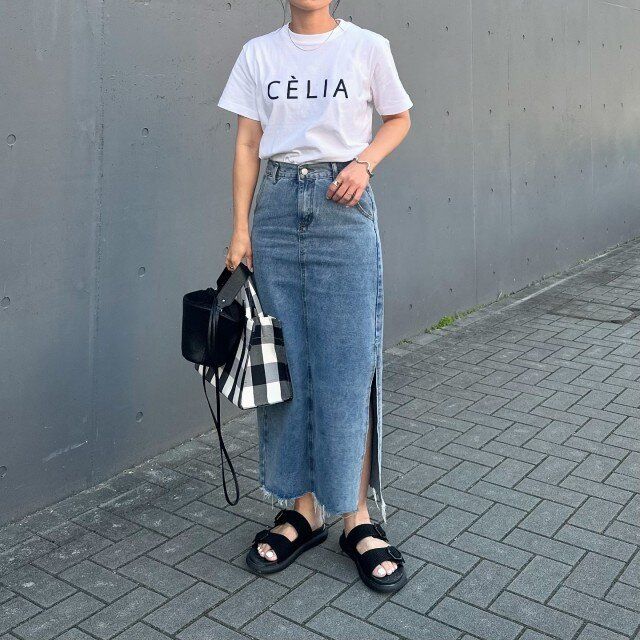 白T×デニムスカートコーデ