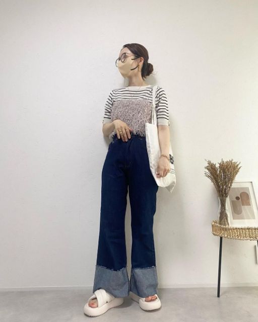 しまむらのTシャツビスチェESとボーダートップスのコーデ